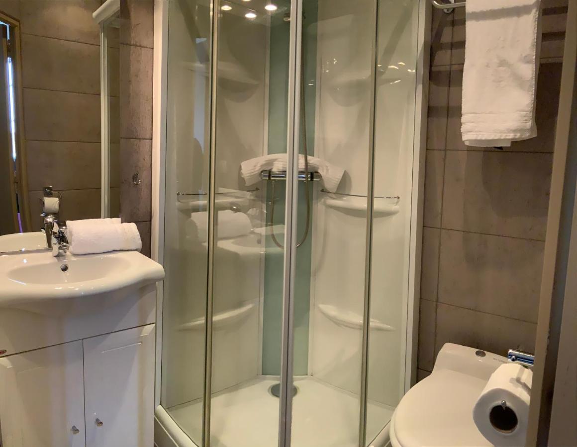 Les 3 Rois By Yy Hotel Villers-Bocage  Luaran gambar