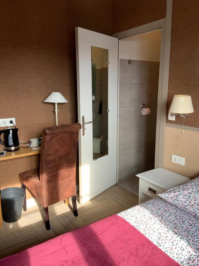 Les 3 Rois By Yy Hotel Villers-Bocage  Luaran gambar