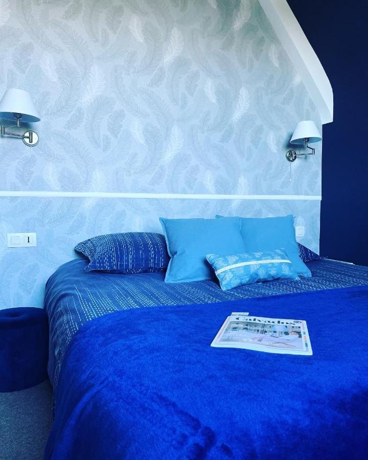 Les 3 Rois By Yy Hotel Villers-Bocage  Luaran gambar