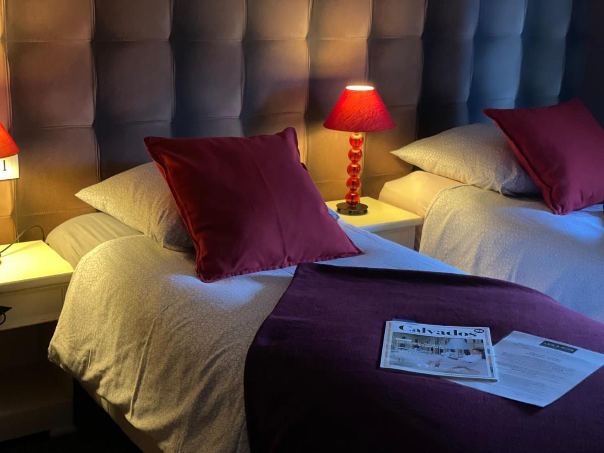 Les 3 Rois By Yy Hotel Villers-Bocage  Luaran gambar